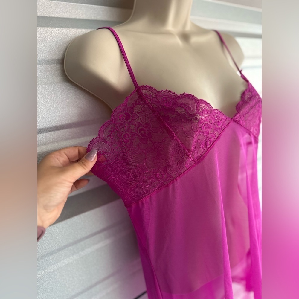 Victoria’s Secret Vintage Lace Pink Floral Lingerie Slip Top Size Medium - Picture 6 of 10